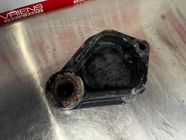 Kenworth Spring Hanger