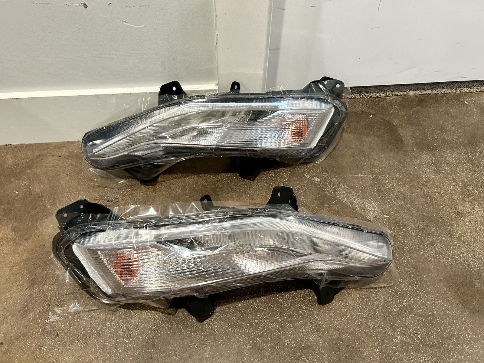New Chevy Malibu Bumper DRL Turn Signal Lights Pair