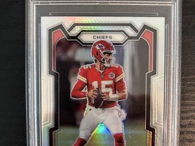 2023 Panini Prizm Patrick Mahomes II #149 Silver Prizm PSA 9 Mint Chiefs Football Card