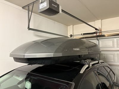 Yakima Showcase 15 Cargo Box