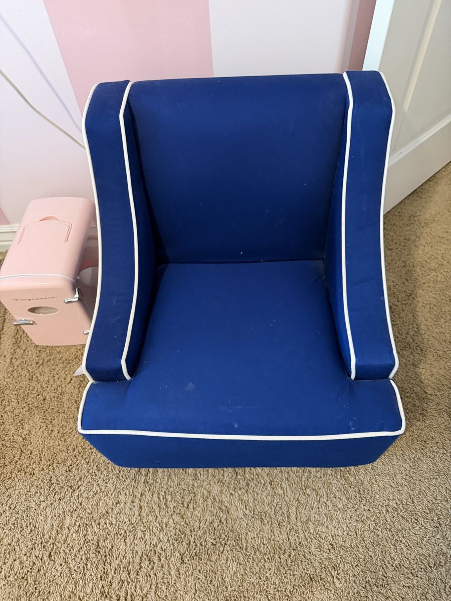 Navy blue kids chair