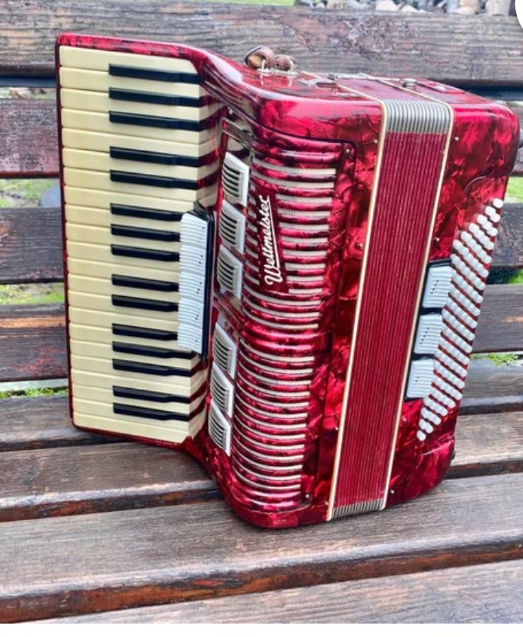 Weltmeister Red Marbled Accordion with Straps, Full-Size Keyboard Instrument