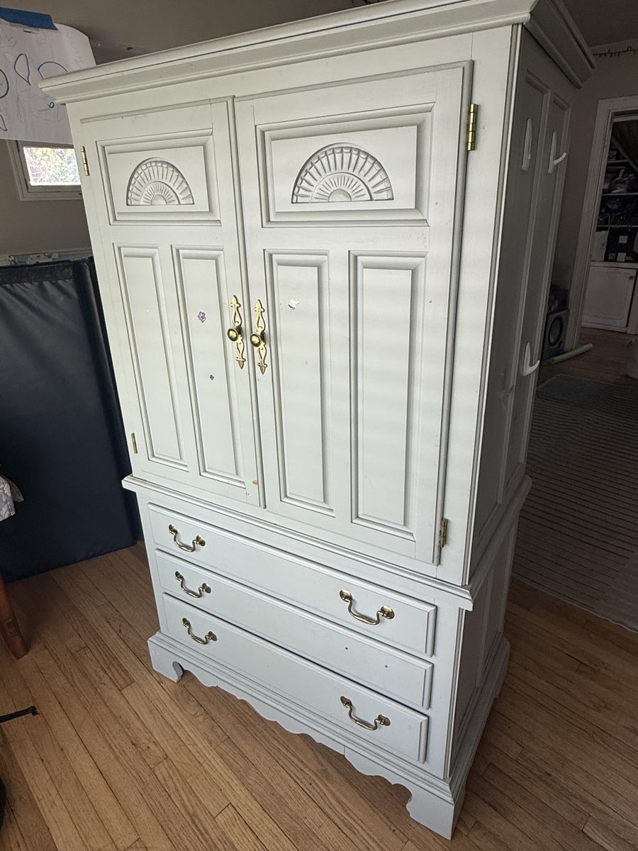 Armoire