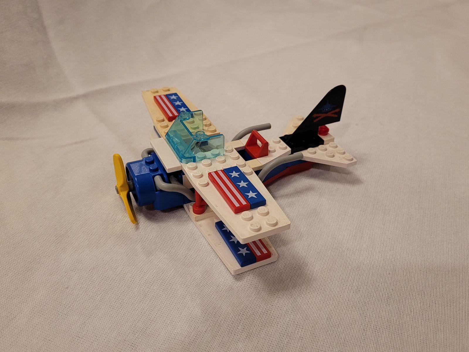 Main image 3