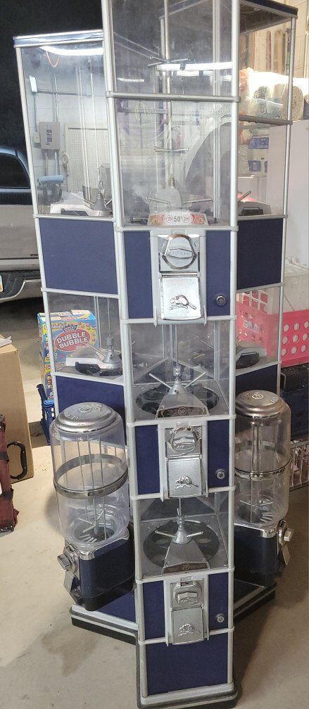 Vending Machine Beaver Tri-Tower