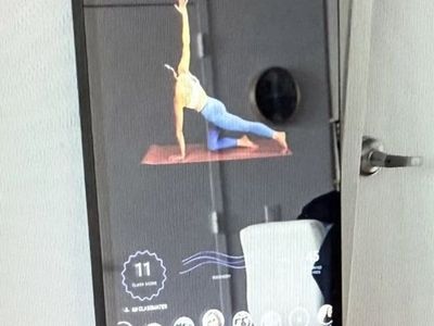 Lululemon Studio Mirror Interactive Home Gym Fitness System