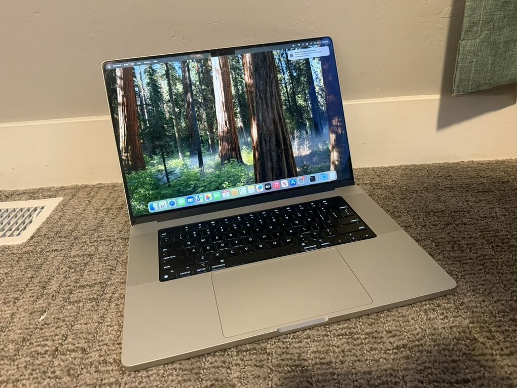 MacBook Pro 16 M1 Max 32gb RAM 1TB SSD