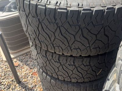 Venom 35x12.50R20LT Tires