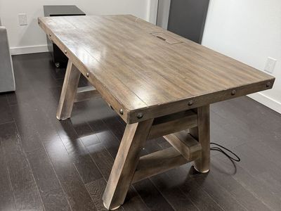 Desk, Solid Wood, Sturdy, Beautiful