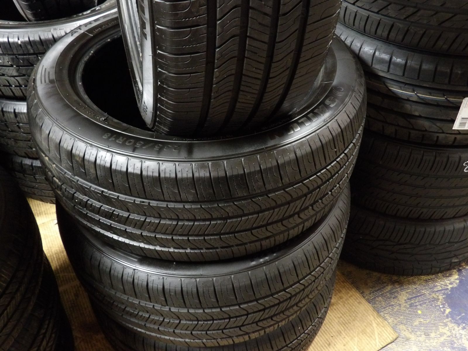 235/50R18 SAILUN ATREZZO SH408 SET OF USED TIRES