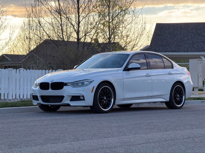 2015 BMW 3 Series 328i xDrive
