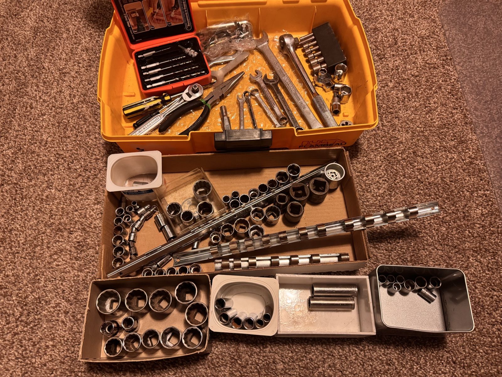 Tool Lot 100+ pcs Wrenches Socket Craftsman not Snap-on