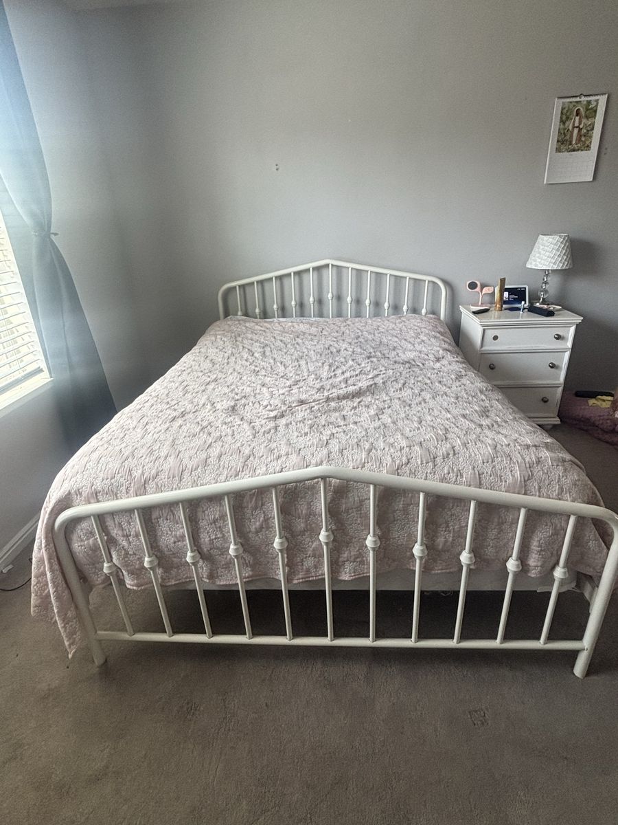White Metal Spindle Bed Frame with Headboard and Footboard