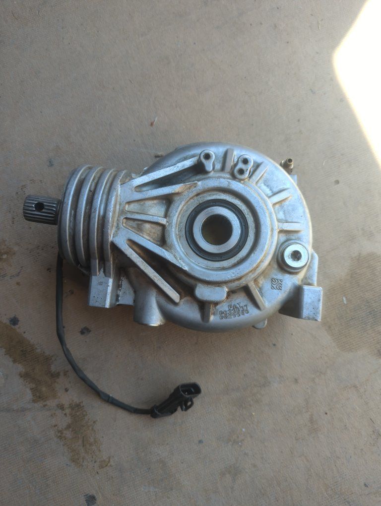 rebuilt front differential Polaris 1000XP side by side