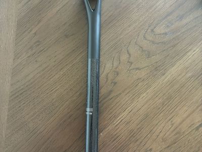Carbon Seatpost, 27.2 mm