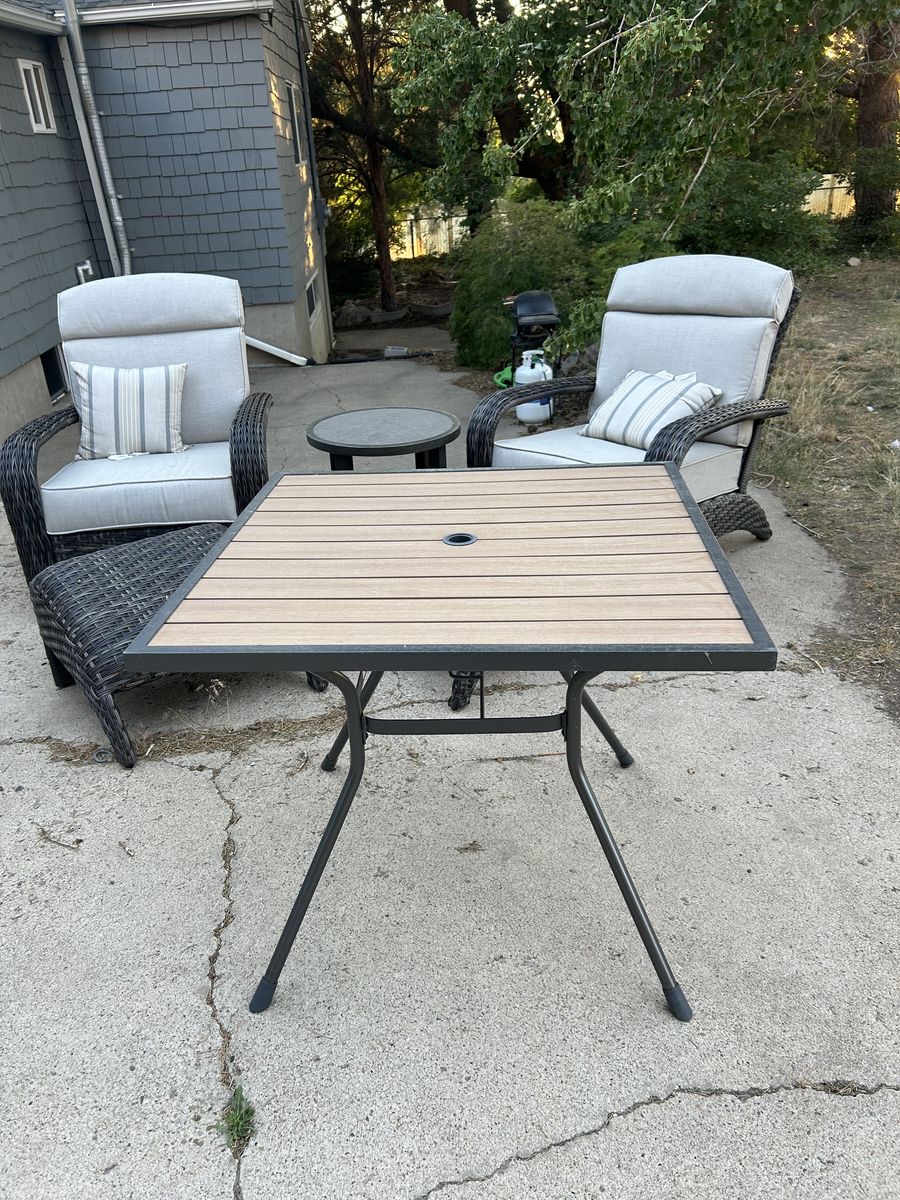 Outdoor table