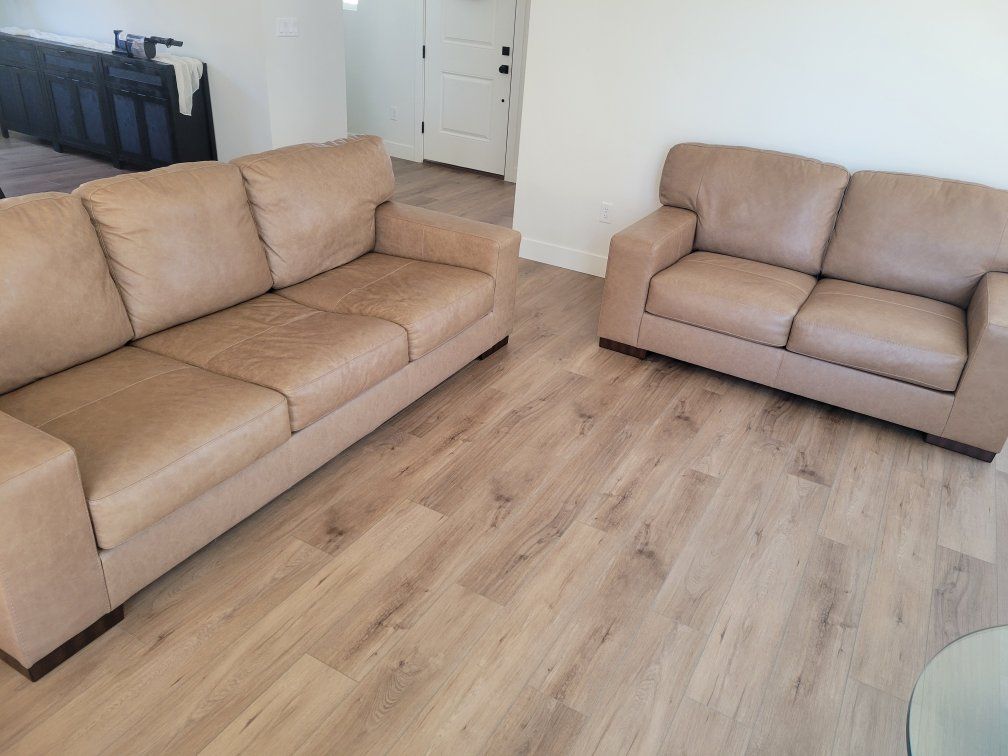 Beautiful leather couch set