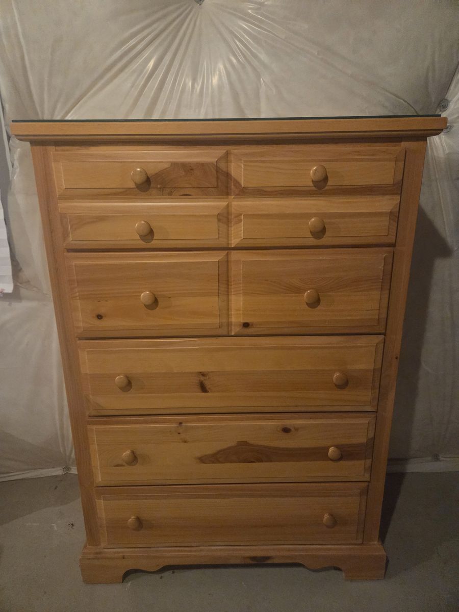 Vaughn-Bassett 5 Drawer Tall Dresser