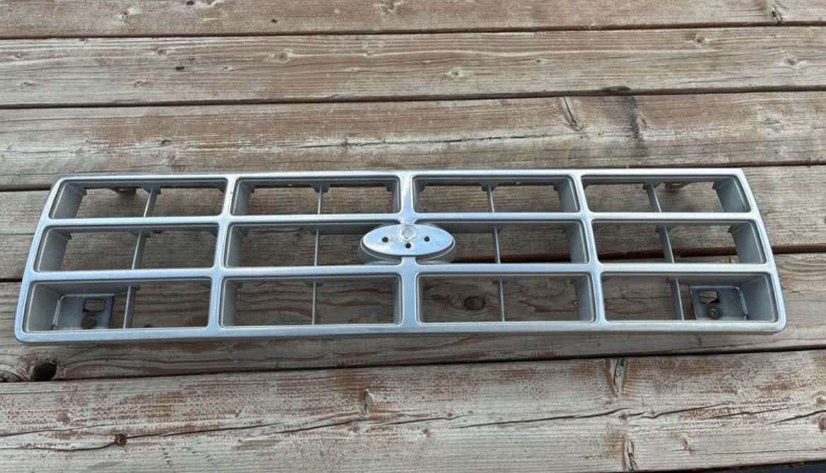 OEM Ford Ranger grill