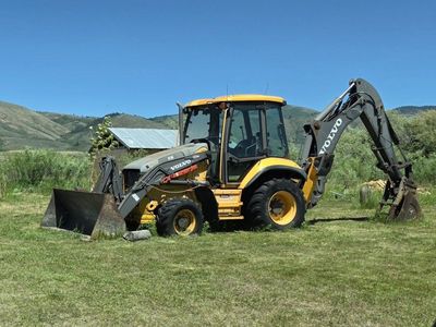 Volvo BL70B Backhoe Loader - Yellow Heavy Equipment Farm Industrial