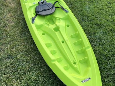 Set of 2 Lifetime 8ft Kayaks (Pacer Sit-in & Daylight Sit-on-Top) with Paddles