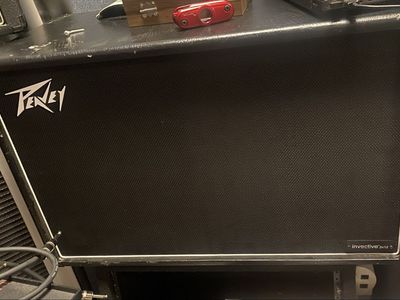 Peavey Invective 2x12
