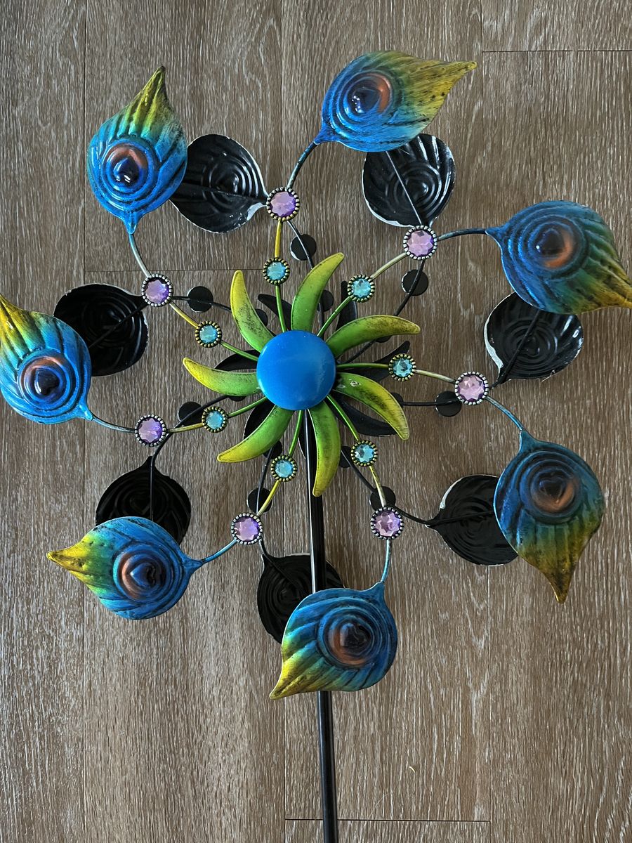**YARD WIND SPINNER**