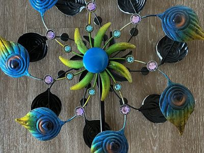 **YARD WIND SPINNER**