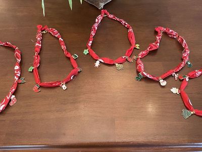 NEW! Bandanna Gold Backed Christmas Charm Chocker Necklace W/ Clasp - Enamel Details - C PIX