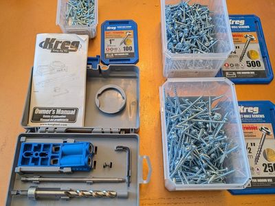 Kreg Jig R3 Pocket Hole System Kit with Assorted Pocket-Hole Screws