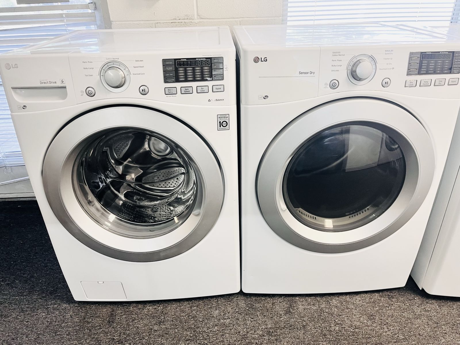LG washer and dryer set