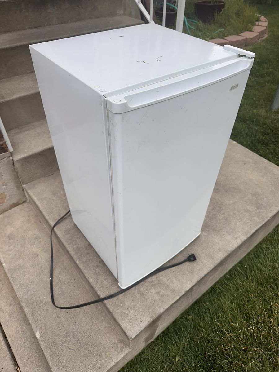Kenmore mini fridge