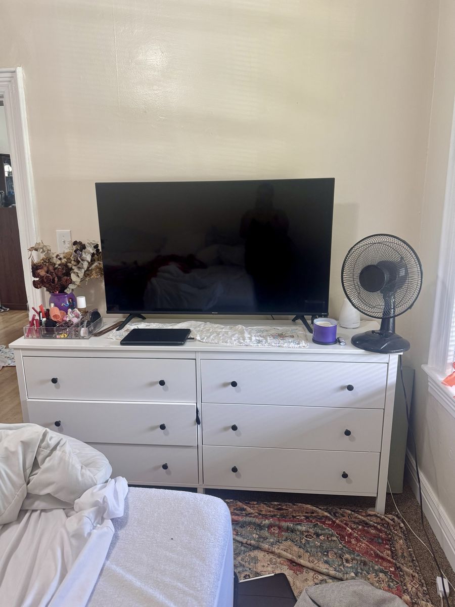 50 Inch Hisense Roku TV 