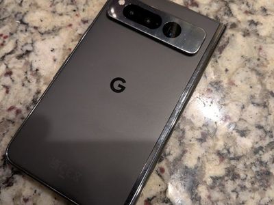 Pixel Fold - 1st Generation - Broken internal Screen