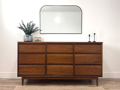 Broyhill MCM Dresser