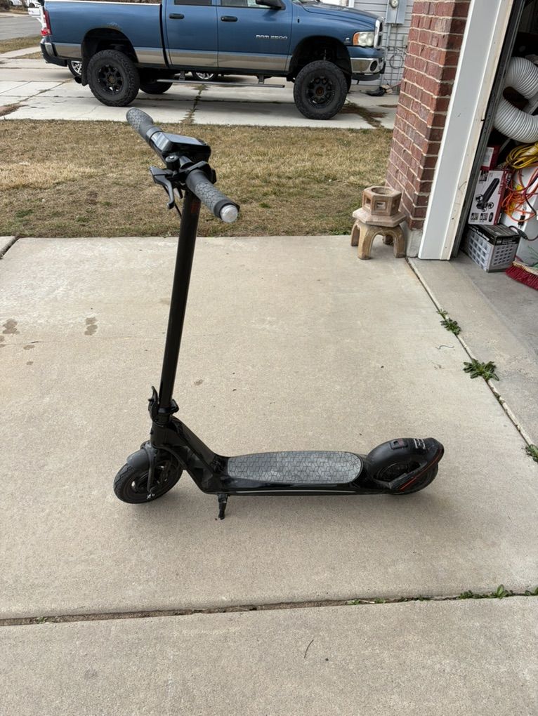 Bugatti 9.0 Electric Scooter