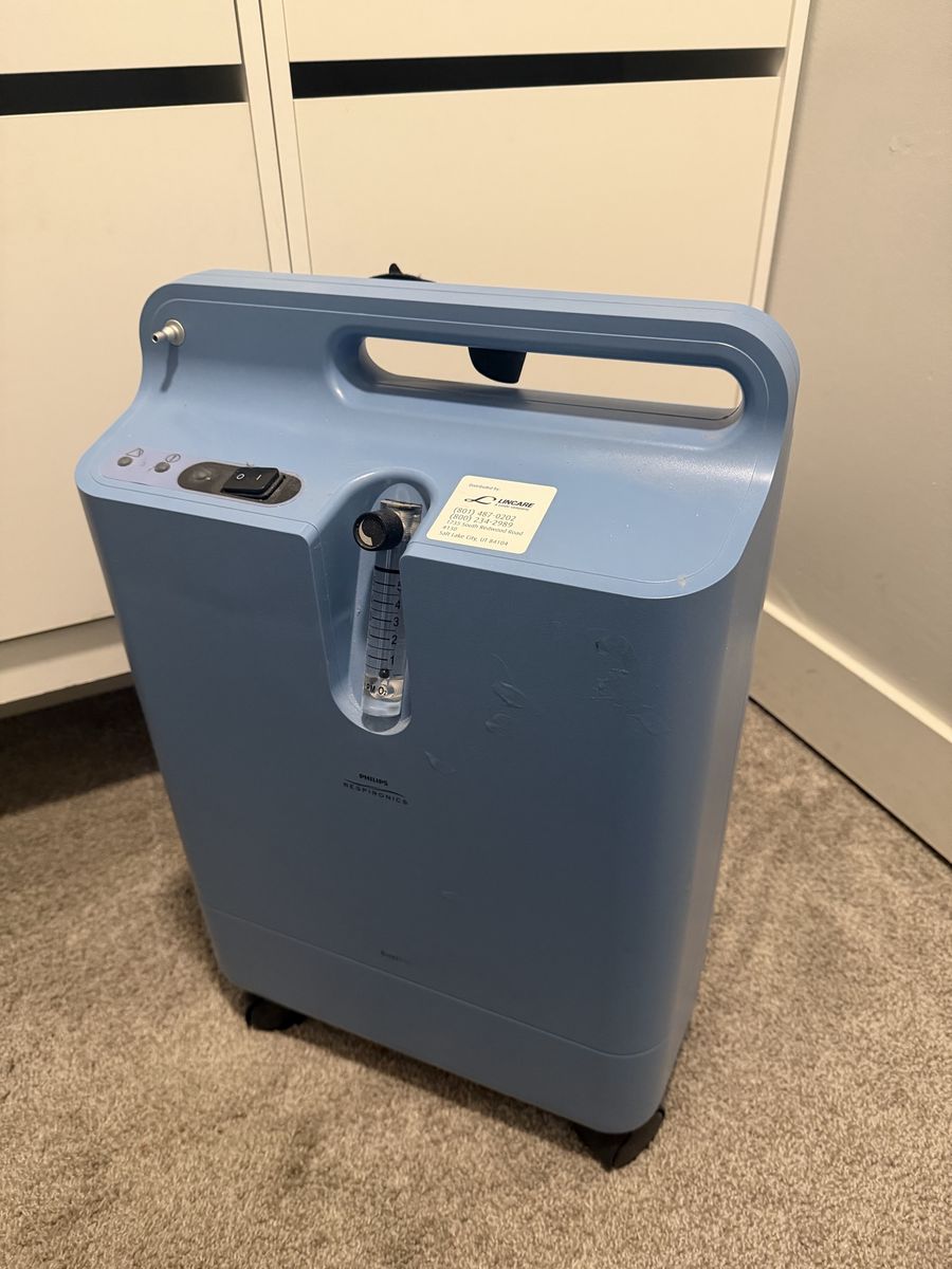 Philips Respironics EverFlo Oxygen Concentrator - Medical Grade, Home Use