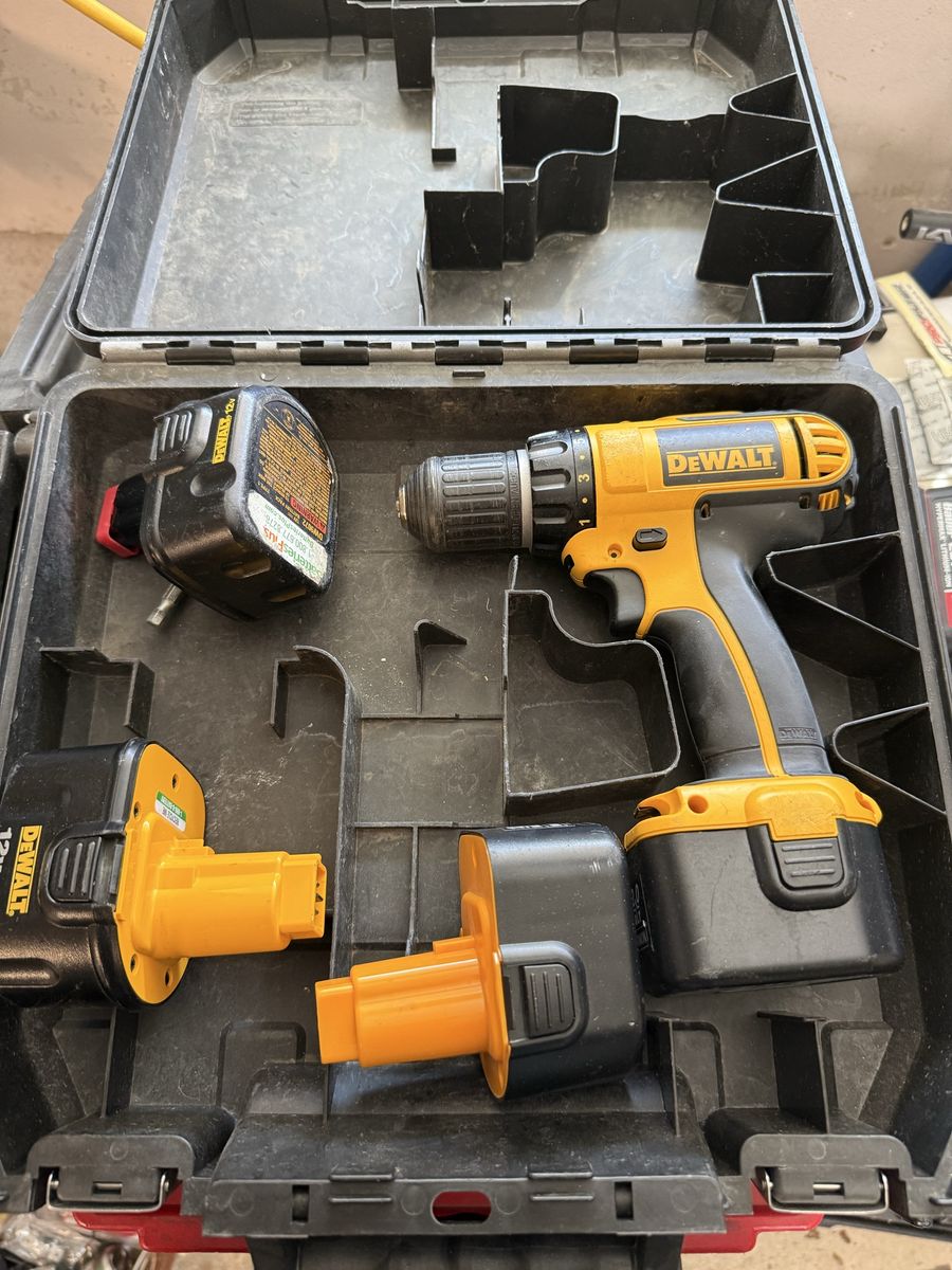 DeWALT DRILL With 4 batteries. No charger.