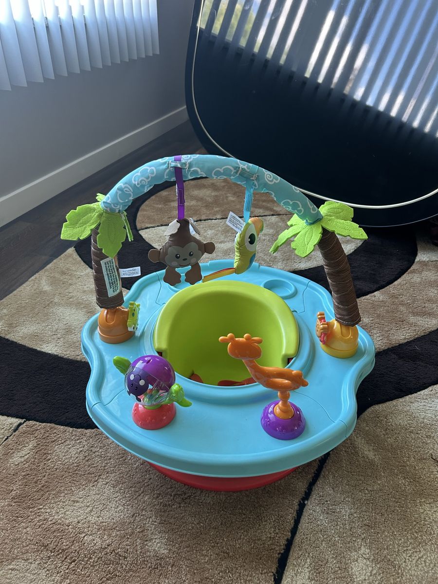 Baby Activity Center / Exersaucer
