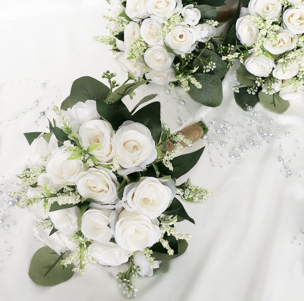 Bridesmaid Artificial Ivory Flower Bouquets set of 5. - 7 Inch