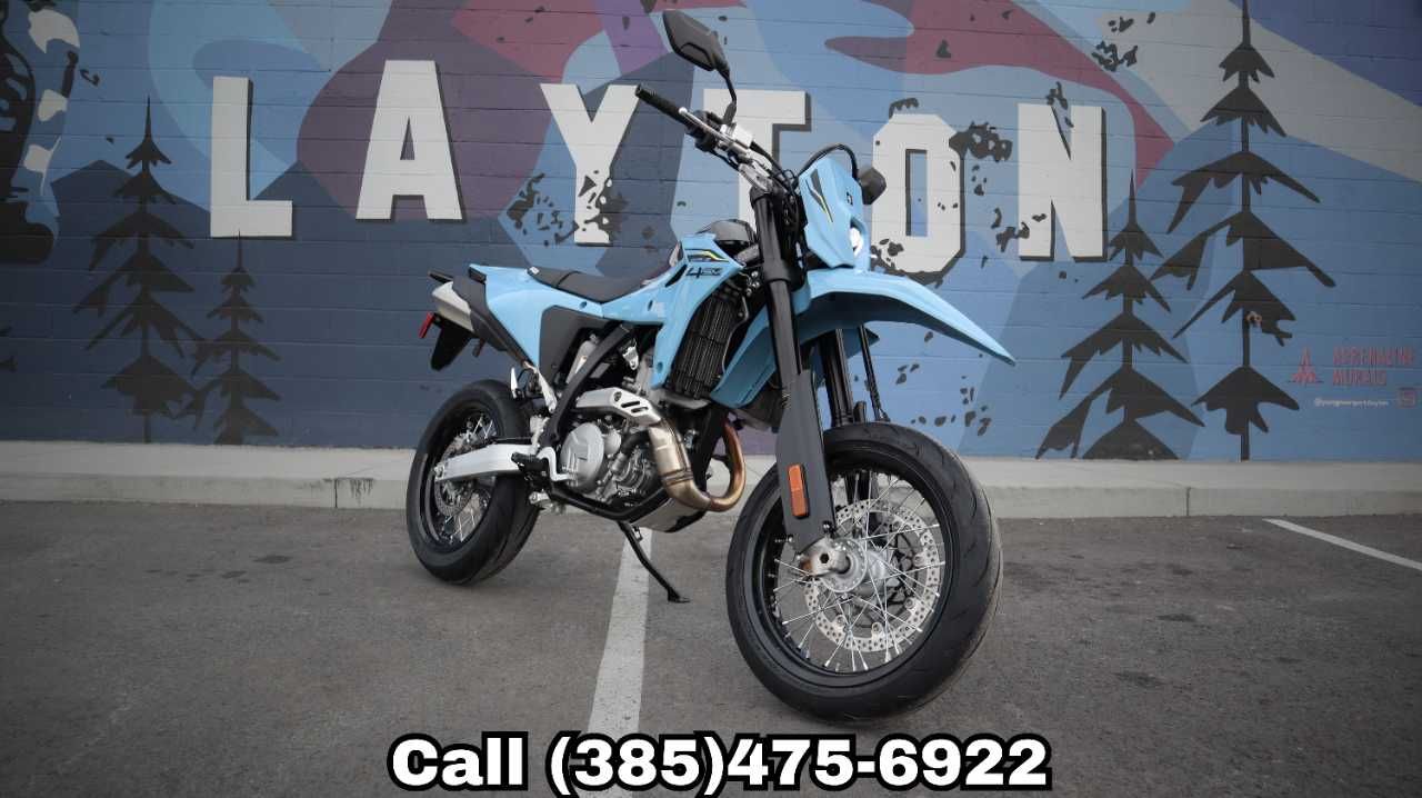 2025 SUZUKI DR Z4SM