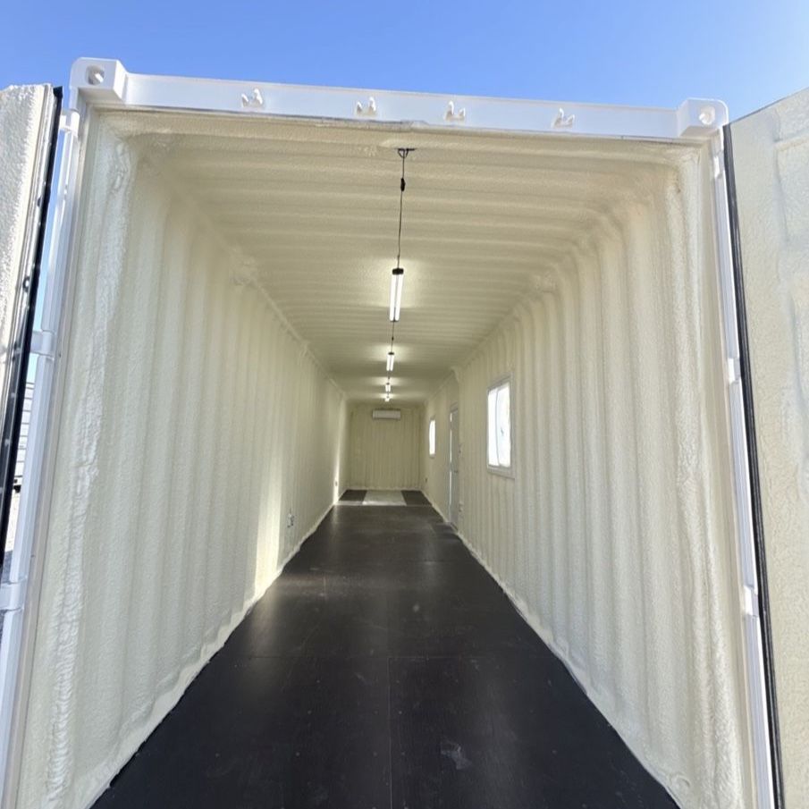 40FT INSULATED SHIPPING CONTAINER READY TO USE