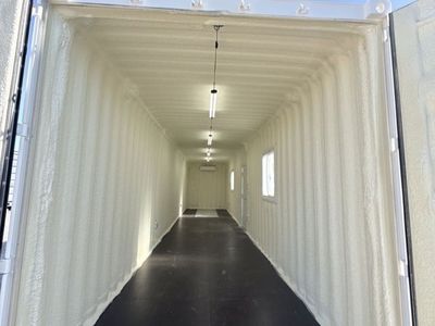 40FT INSULATED SHIPPING CONTAINER READY TO USE