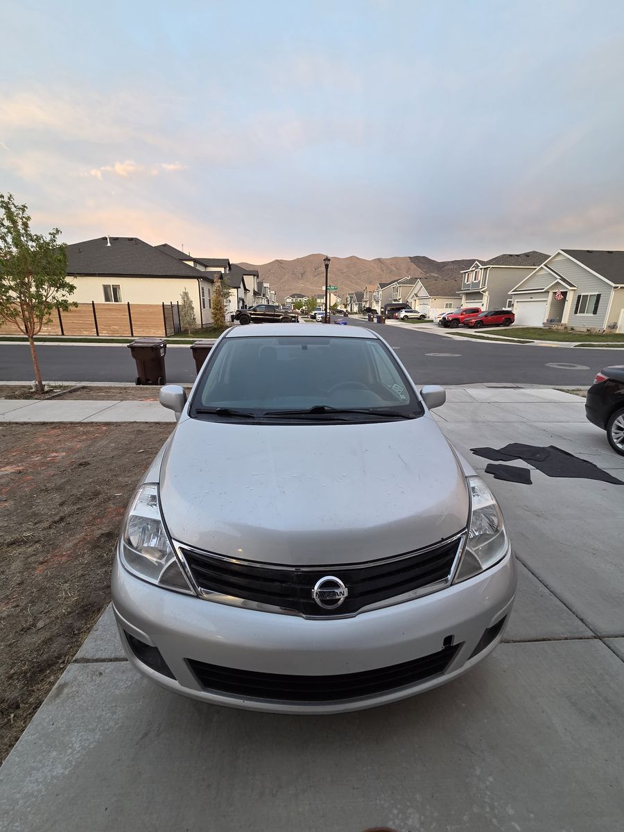 2012 NISSAN VERSA 1.8 S