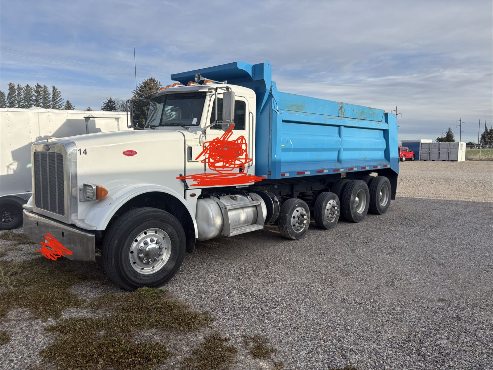 2014 Peterbilt dump truck 5axle