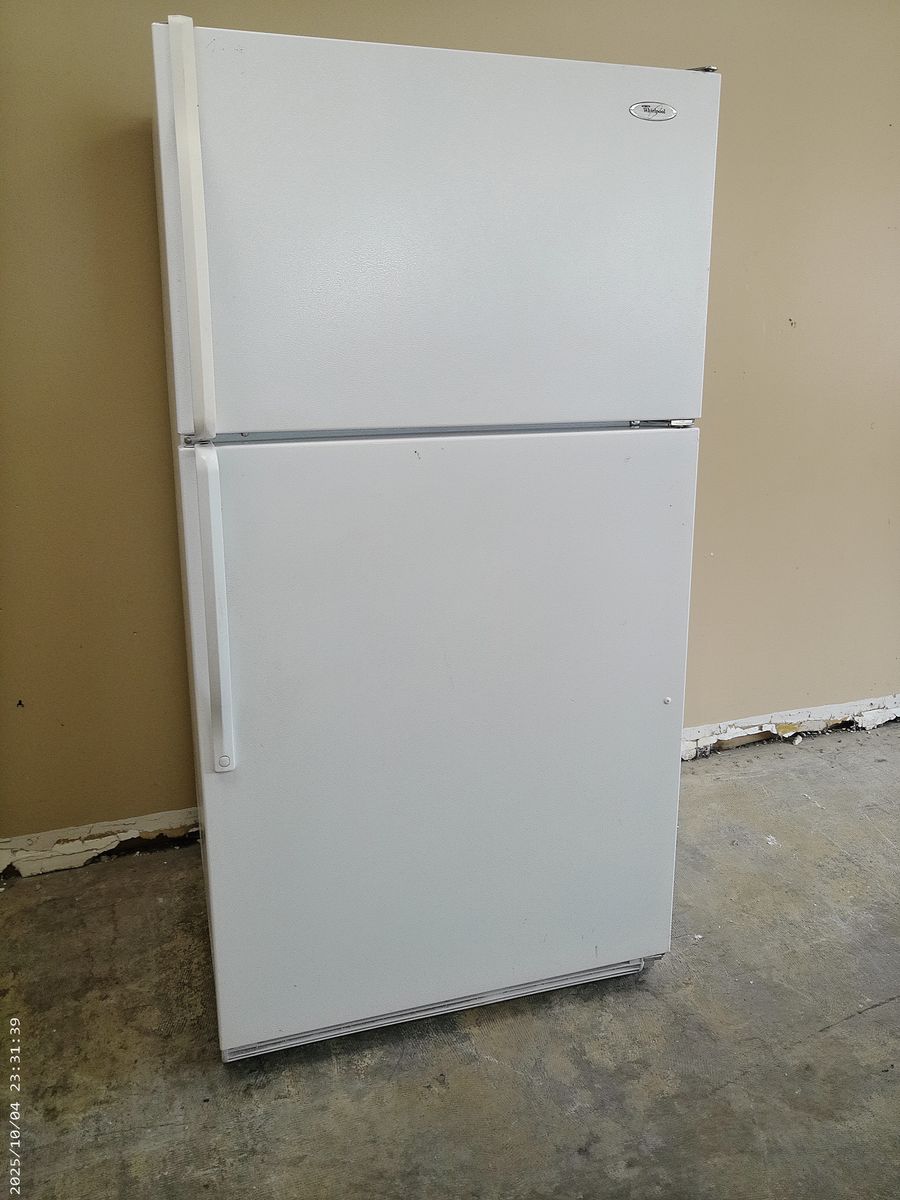 White 20 cf Refrigeator~Works Great~90 Day Guanteee