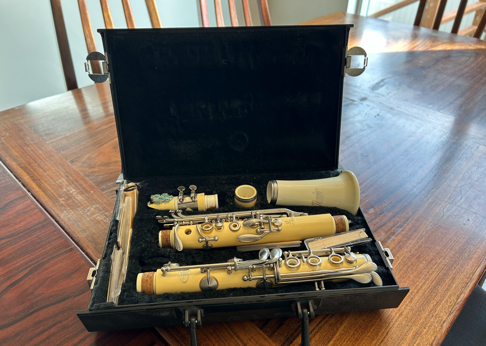 Rare Ivory Buffet Crampon Clarinet – Complete Set w/ Case & Accessories-$200 OBO