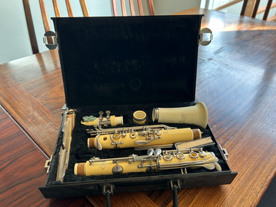 Rare Ivory Buffet Crampon Clarinet – Complete Set w/ Case & Accessories-$200 OBO