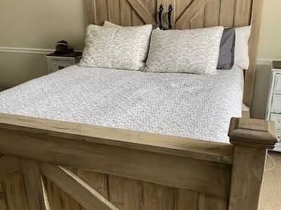 Barn door bed