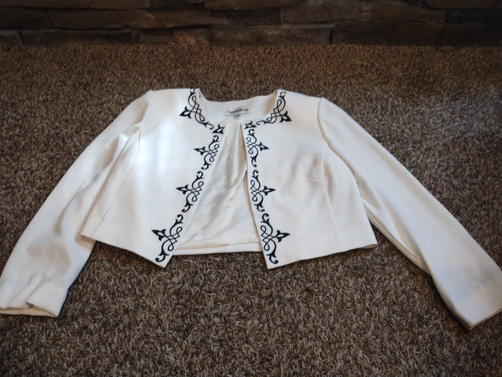 Off-White Embroidered Open Front Cropped Jacket Size 12
